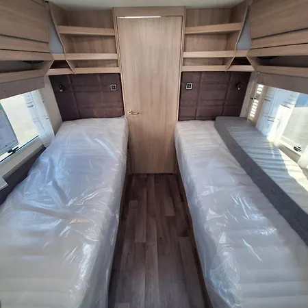 酒店 Marinablick Wohnwagen Kabe 630 Tdl Fk Ks 诺伊马根-德赫龙